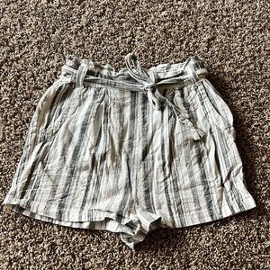 Forever 21 grey and white striped paperbag shorts size S